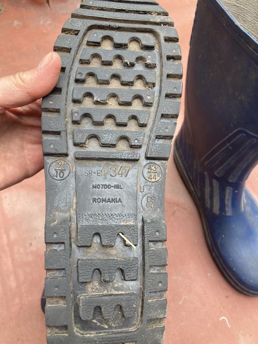 Сапоги резиновые 42-43, 45-46