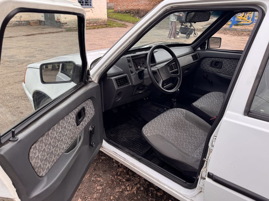 Продам Авто Славута Люкс