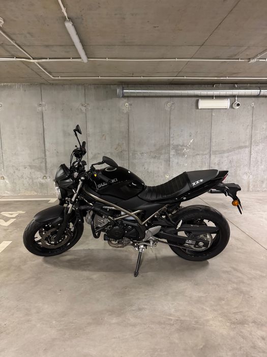 Suzuki SV650 rok 2022 czarny JAK NOWY, kat. A