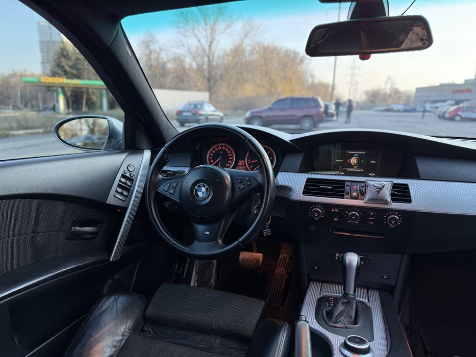 BMW E60 3.0 Бензин 2005 г