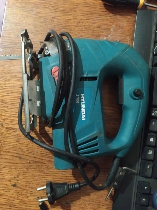 Продам електролобзик