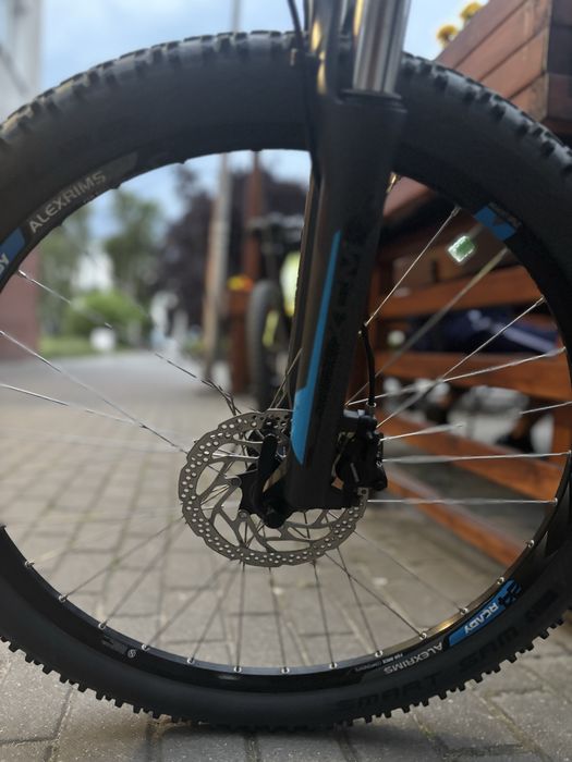 Rower CUBE Aim idealny do miasta i w teren