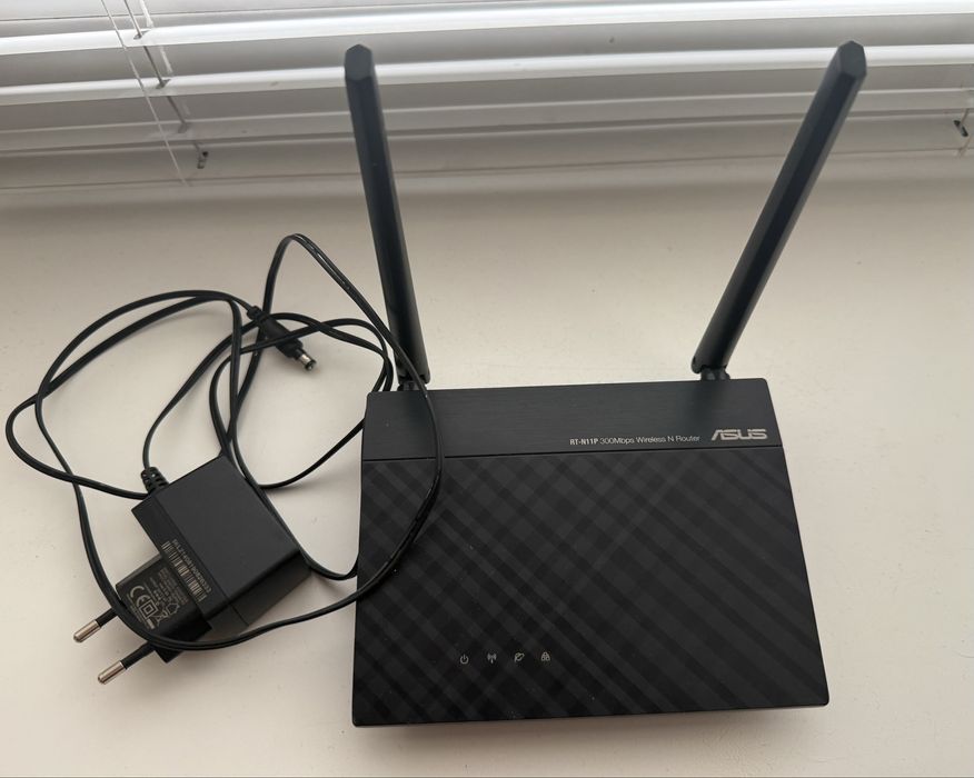 Продаю Wi-Fi роутер ASUS RT-N11P