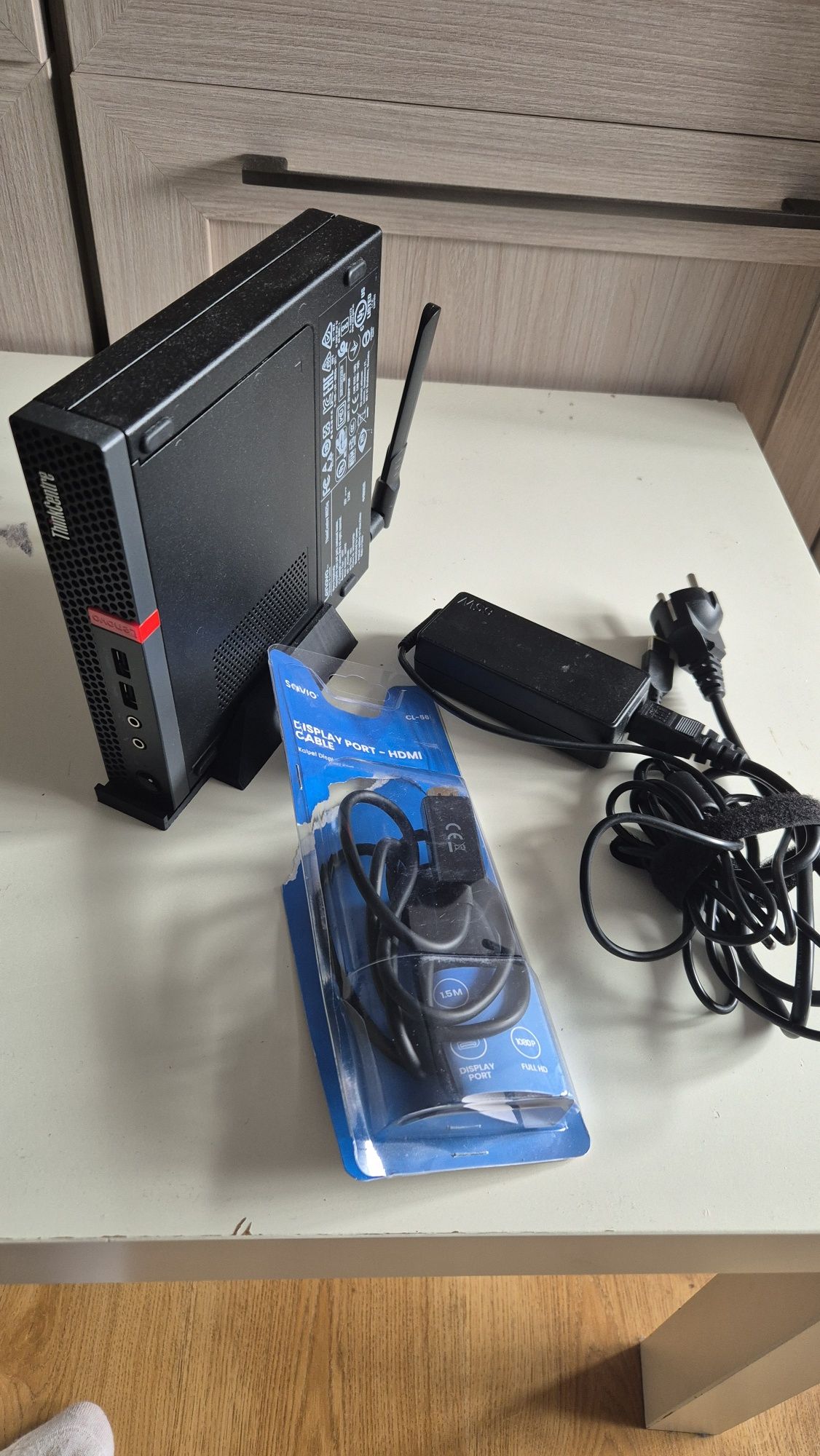 Komputer Lenovo ThinkCenter M625q