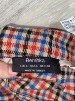 Яскрава спідничка з розрізами від Bershka