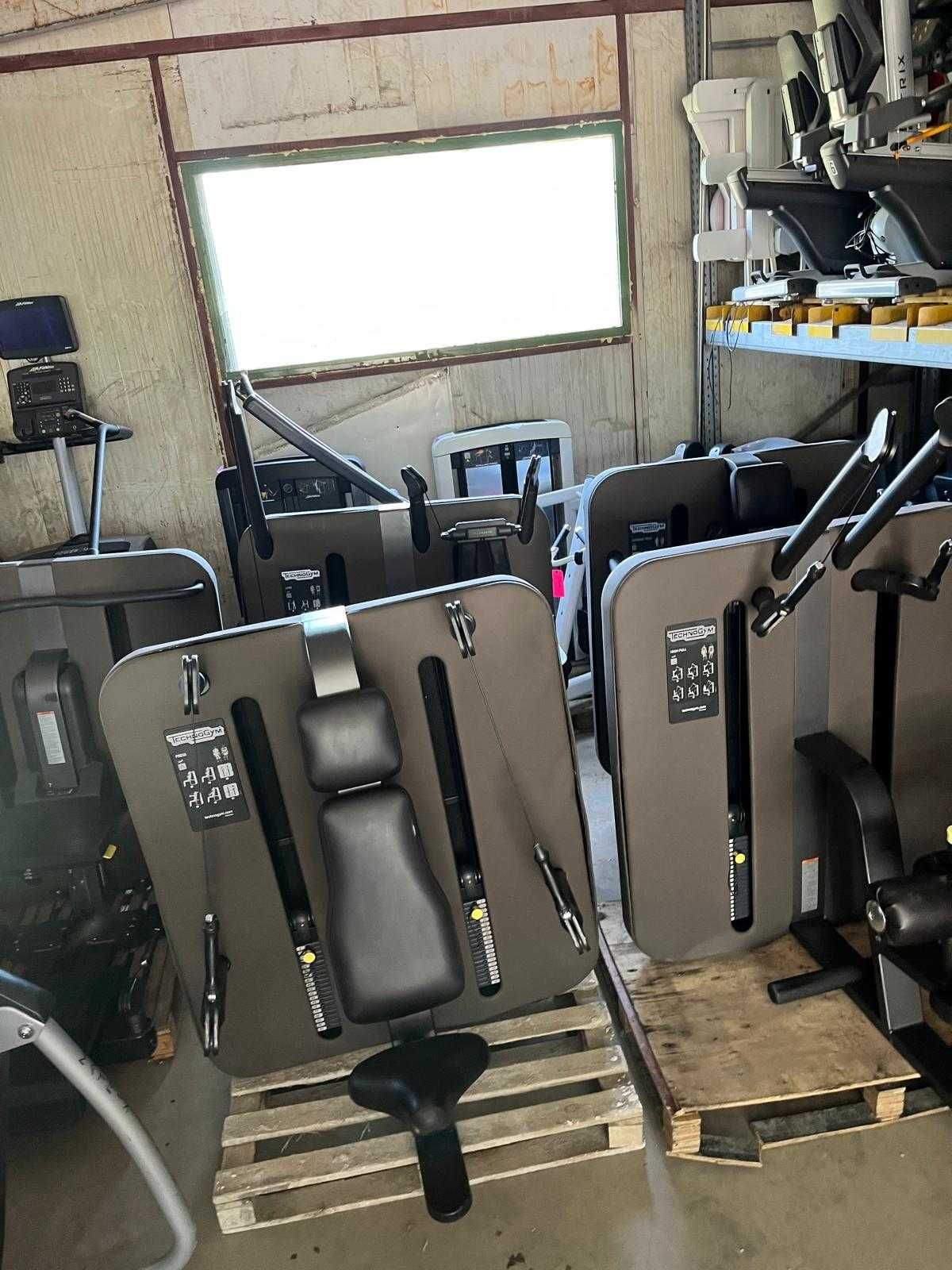 Zestaw 5 maszyn  Technogym Kinesis new model Brown pakiet Artis