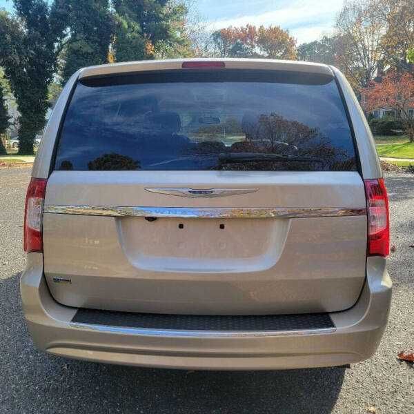 2016 Chrysler Town and Country