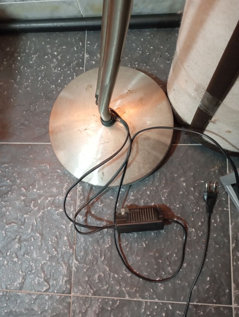 Candeeiro de chão