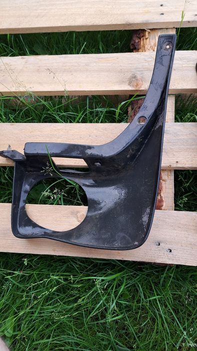 Chlapacze fartuchy rav 4 94