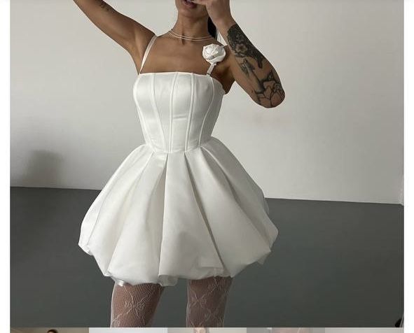 Сукня-балон з щільного сатину. Вечірня, весільна, нарядна сукня