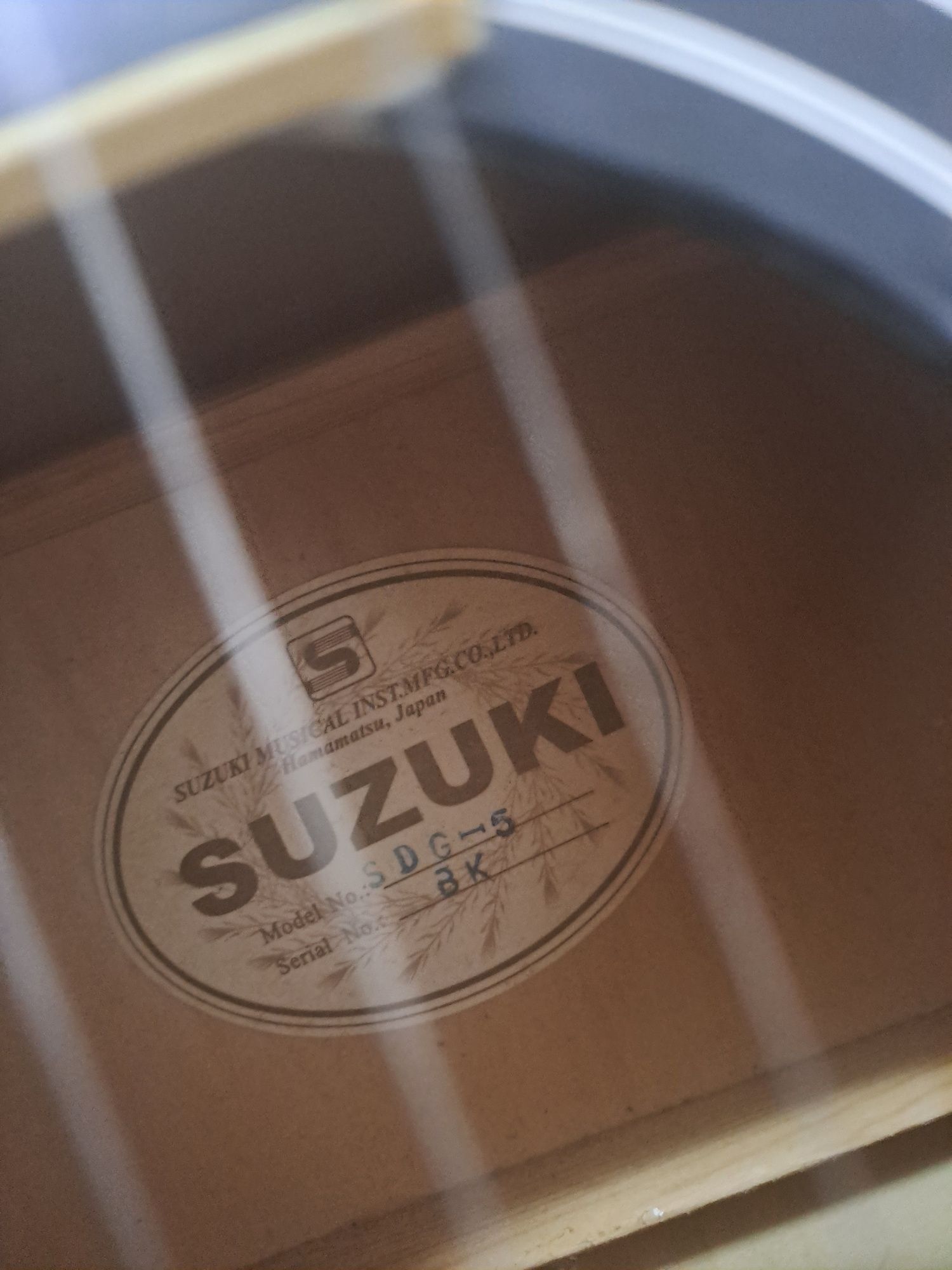 Vendo guitarra suzuki