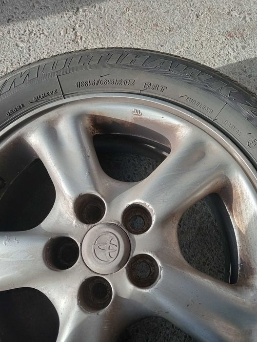 Opony kółka alufelgi do toyota Avensis szt 4