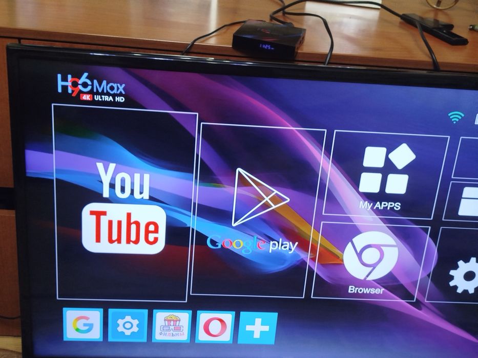 Телевізор Led Samsung UE40EH6037K