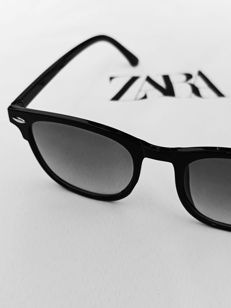 Casual style men's sunglasses with a decorative element |  Zara Summer