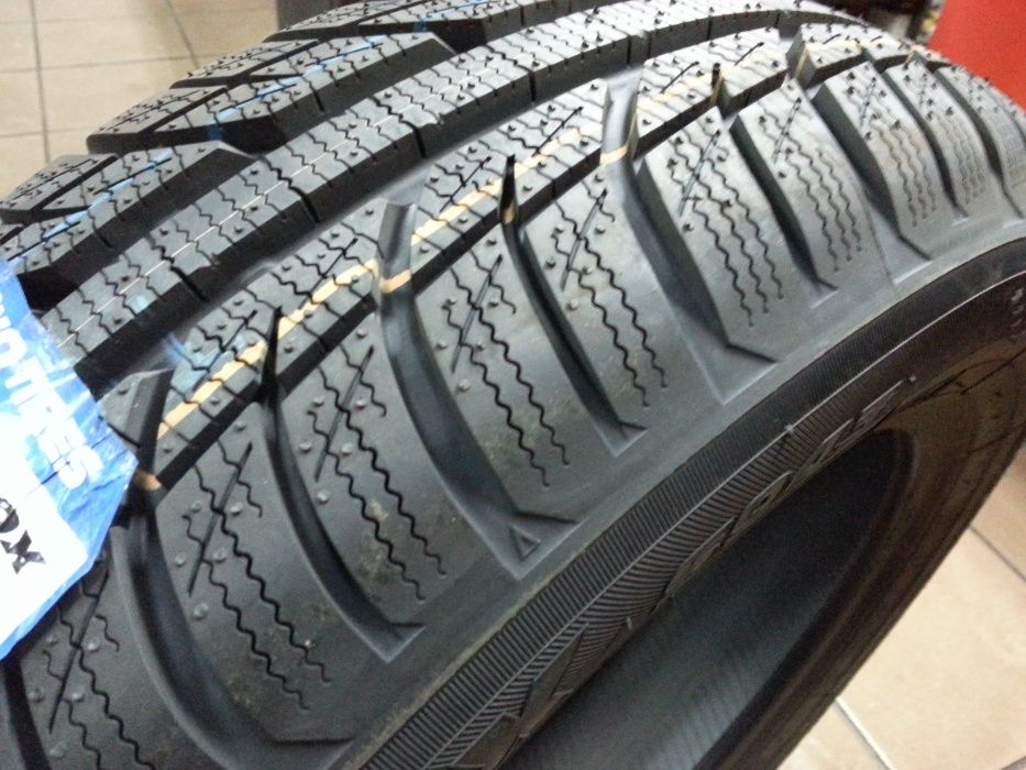 Opony zimowe Toyo SnowProx S943 165/65r15 81H