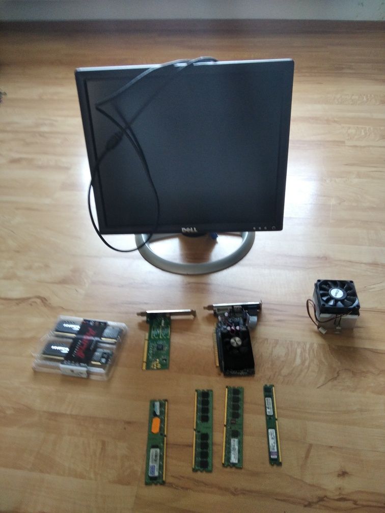 Sprzedam monitor