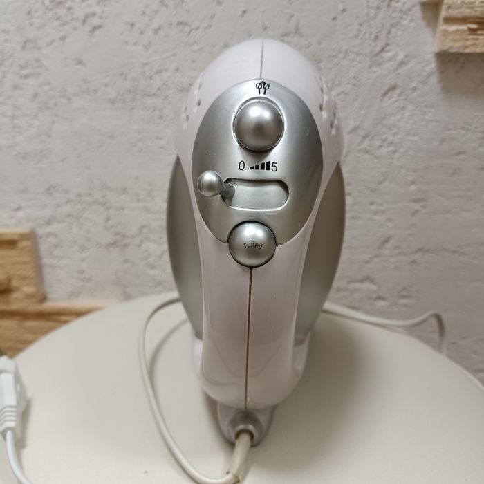 Миксер  " Elbee"