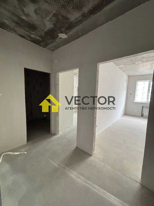 Однокімнатна на 3-му поверсі в ЗДАНОМУ будинку. Вікна у двір!