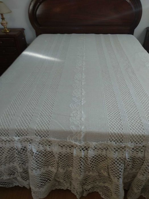 Colcha de renda feita á mão
