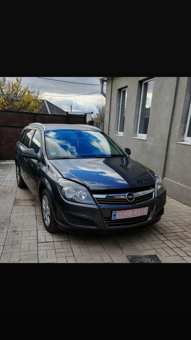 Opel astra 2010 не фарбована