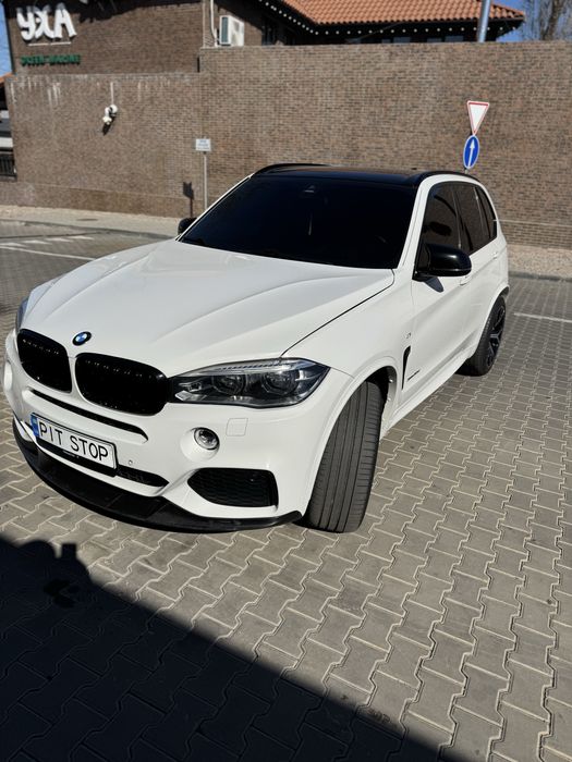 Продам БМВ  BMW X5 F15 M50D