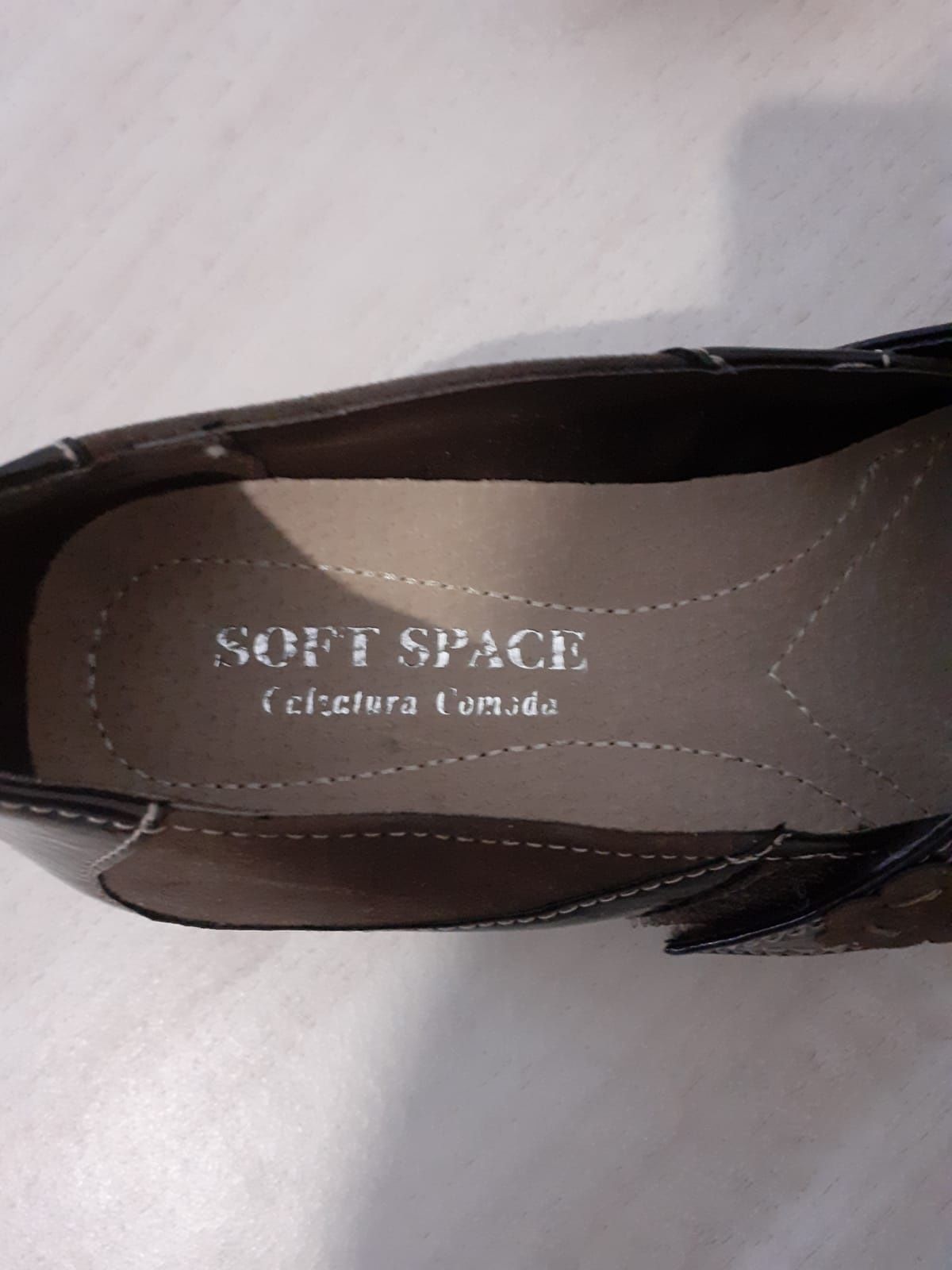 Sapatos Soft Space Tamanho 40