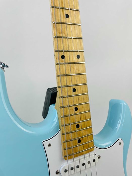 FGN J-Standard Odyssey Traditional  made in Japan HSS Stratocaster