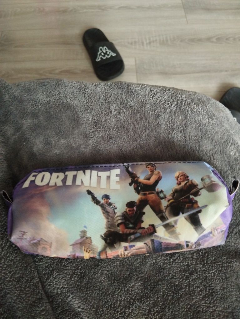 Piórnik Fortnite