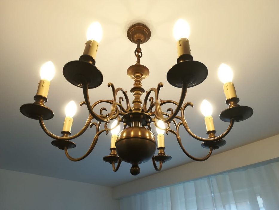 Żyrandol z mosiądzu