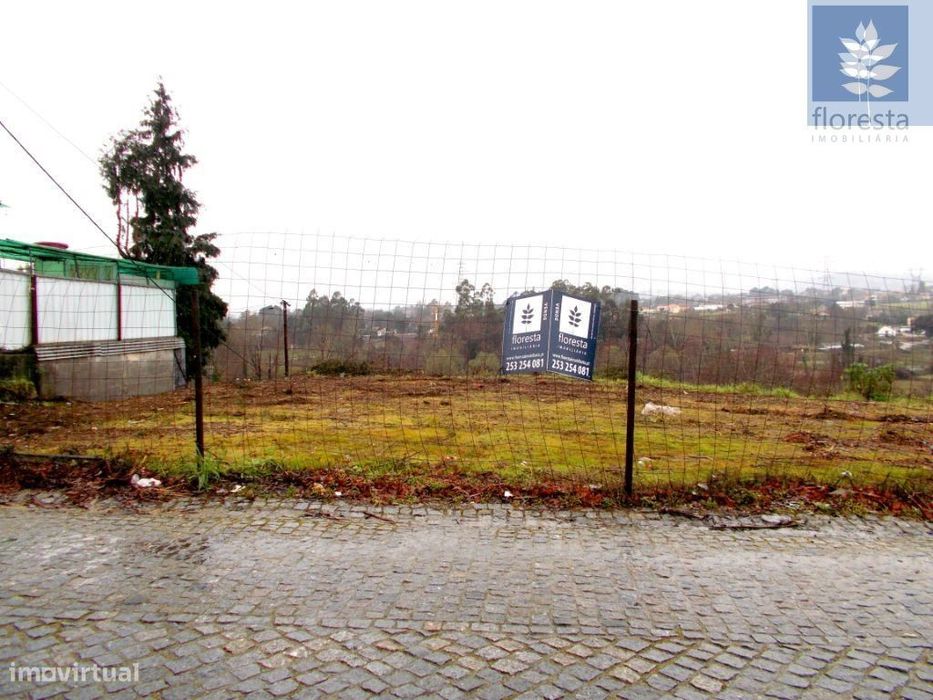 Vende-se Lote p/construção - Lago