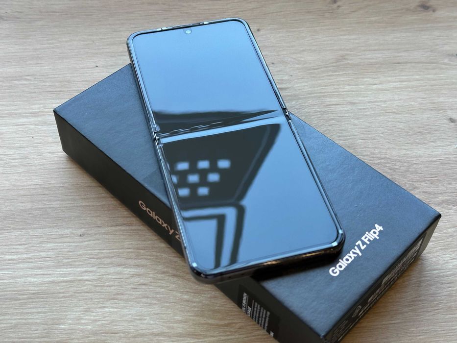 Telefon Samsung Galaxy Z Flip 4 128 GB / 8 GB RAM – 12mcy gwarancji!