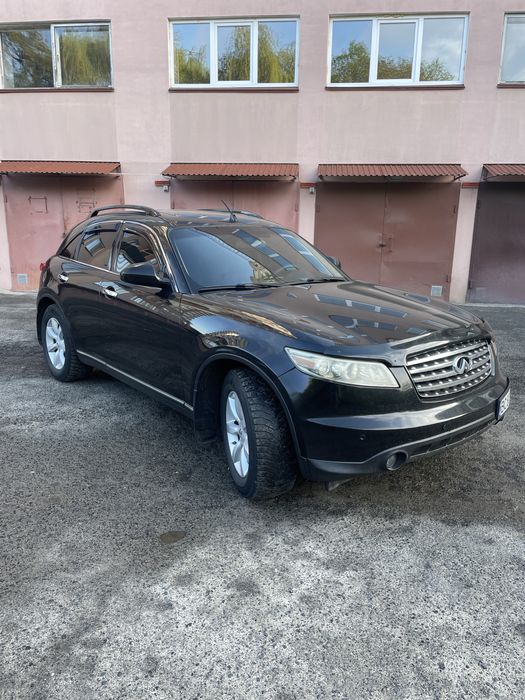 Продам Infiniti FX35