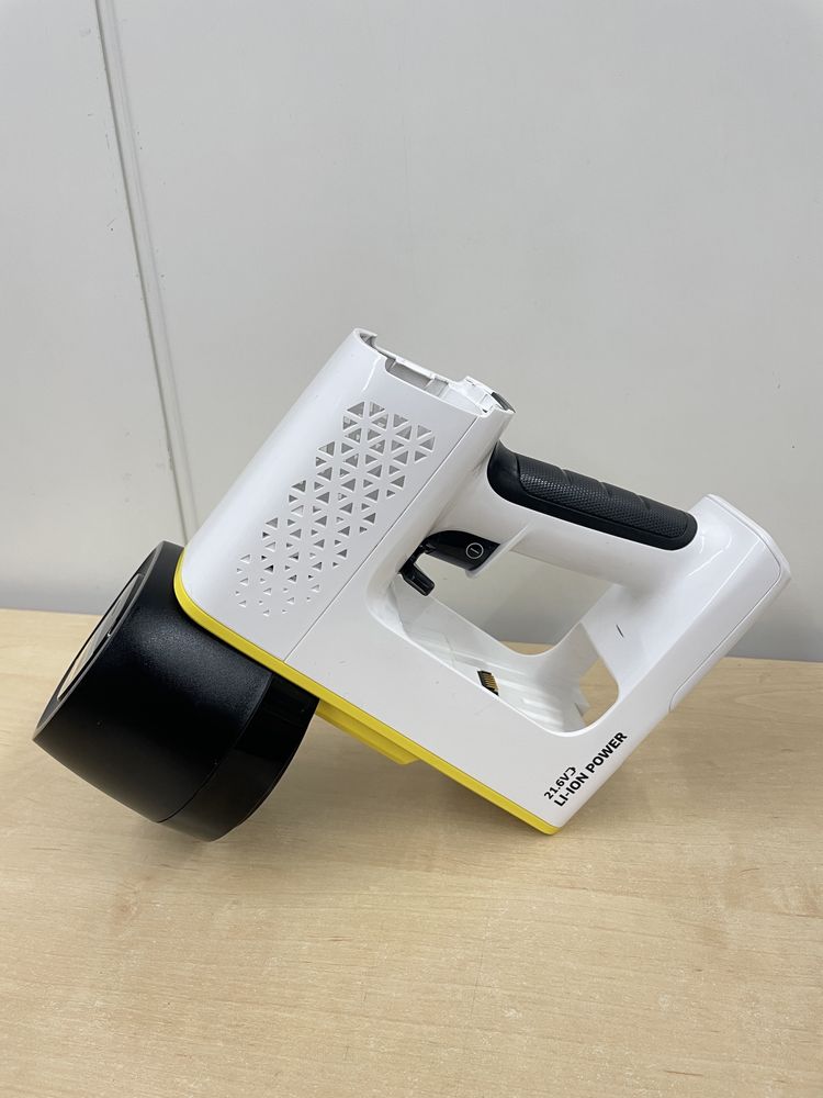 Odurzacz Body pionowy Karcher VC 4 elektronika Głośna Praca