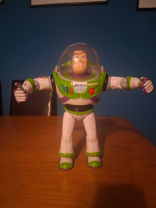 Brinquedo Buzz lightyear 30 cm