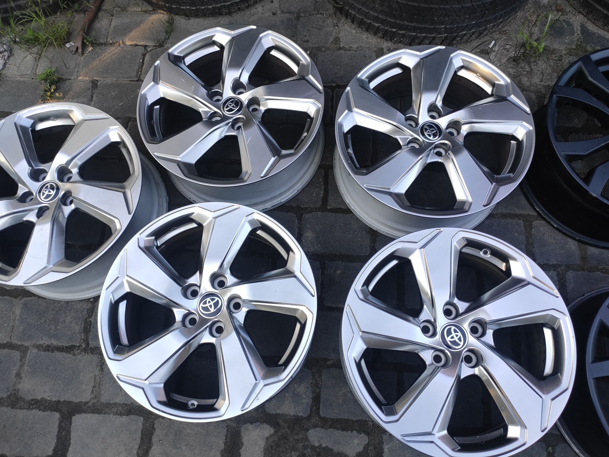 Диски 18 5*114,3 toyota rav4 platinum, hybrid, lexus, поштучно