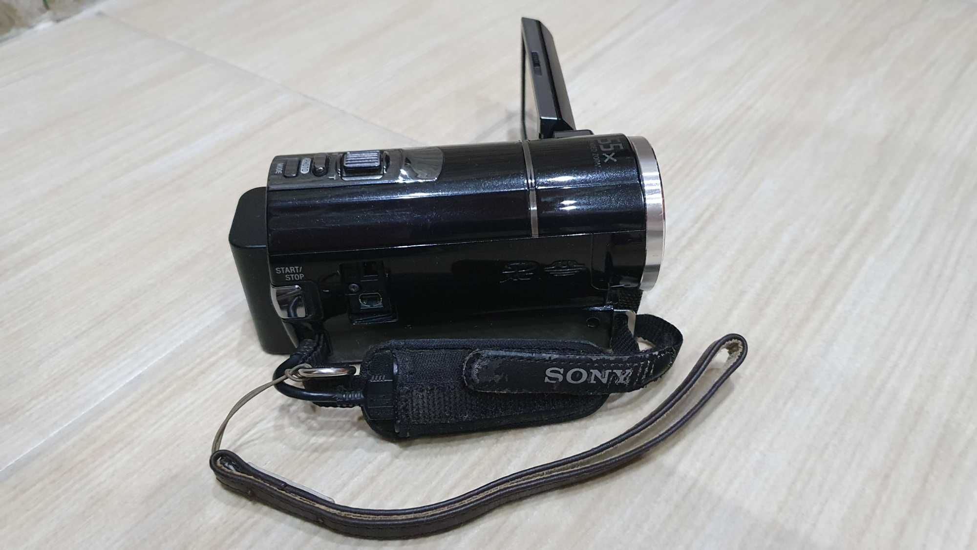 Kamera SONY HDR-PJ260VE z dyskiem wewnętrznym i wbudowanym projektorem