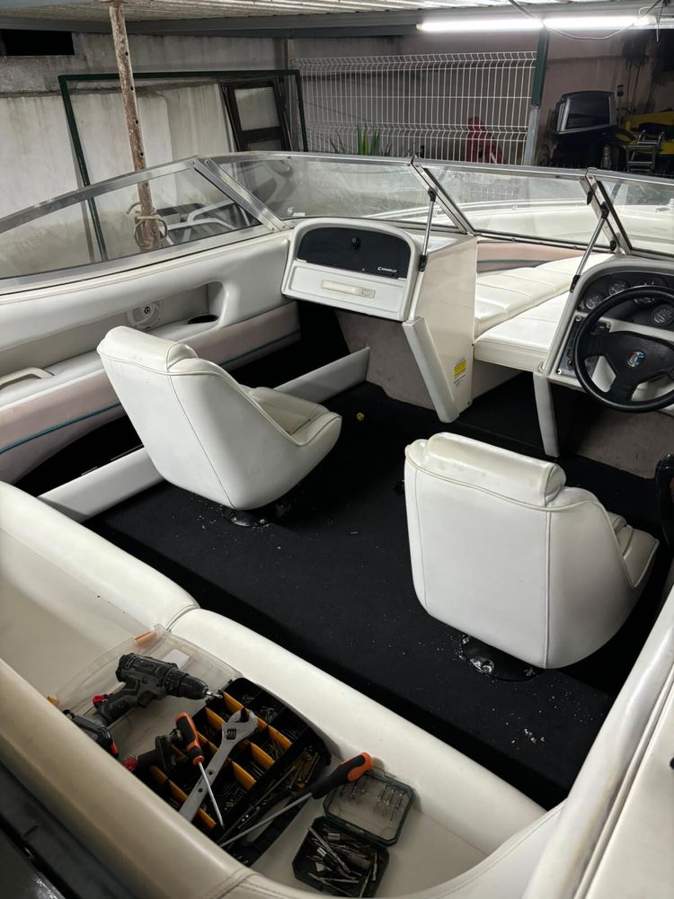 Barco Caravelle 190