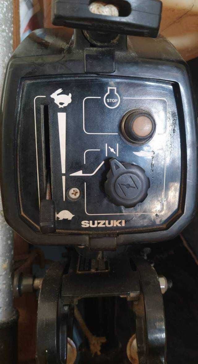 Motor Suzuki  2.2  (sem propeller)
