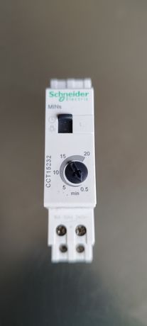 Przełącznik czasowy schodowy Schneider Electric 0.5-20min CCT15232