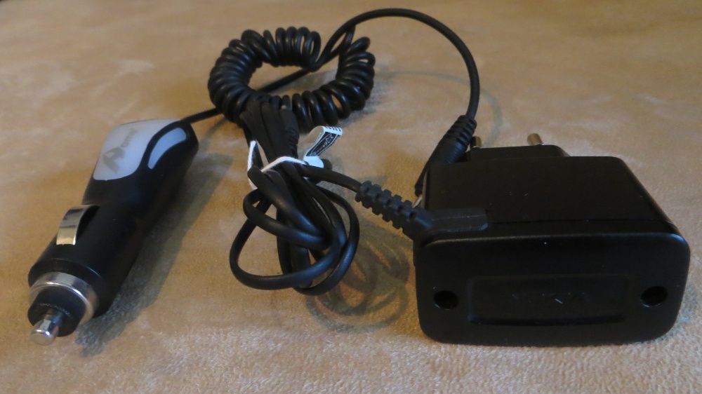 Nokia 5800 / 6101 / 70 – 220 V and 12 V Car Chargers64552551376002120