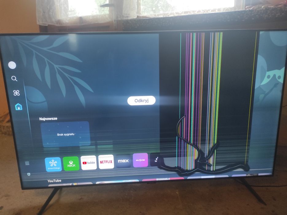 Samsung UE55CU7192UXXH – uszkodzona matryca, reszta sprawna – na częśc