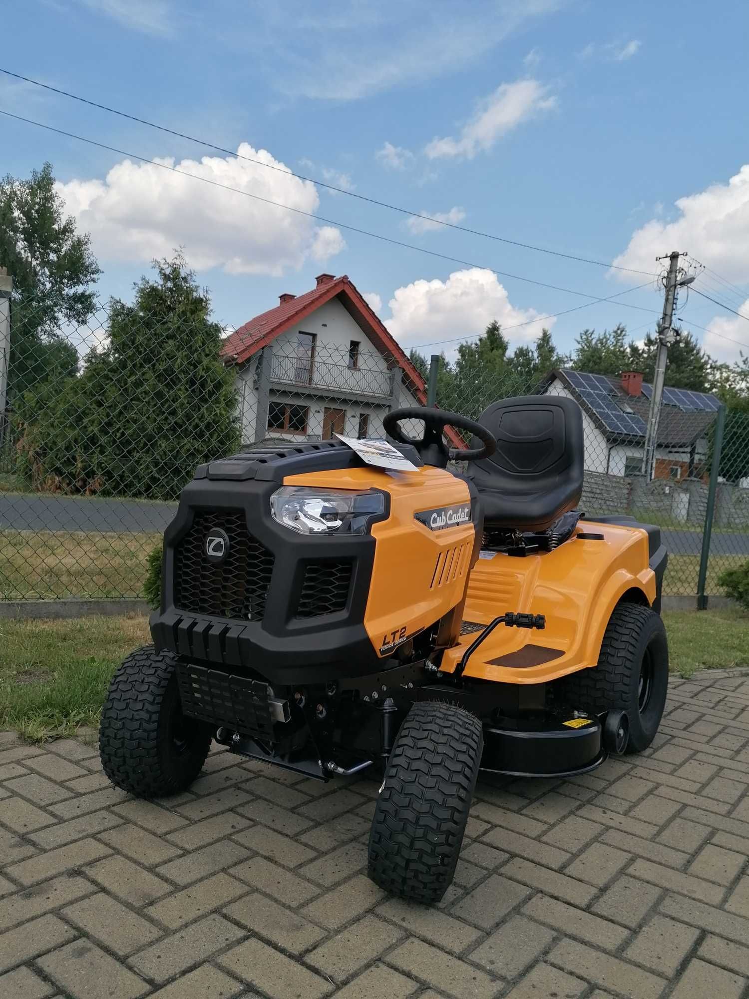 Traktor ogrodowy Cub Cadet LT2 NR92