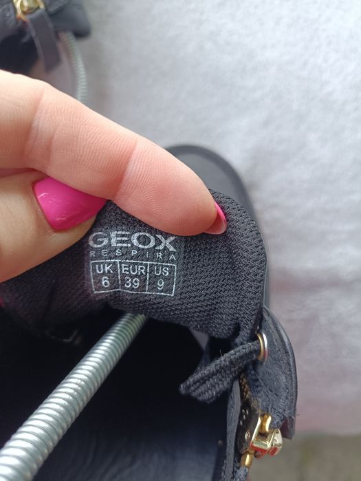 Женские кроссовки кожа Geox р39