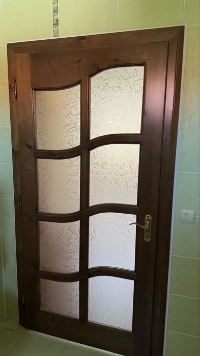 Двері деревяні міжкімнатні