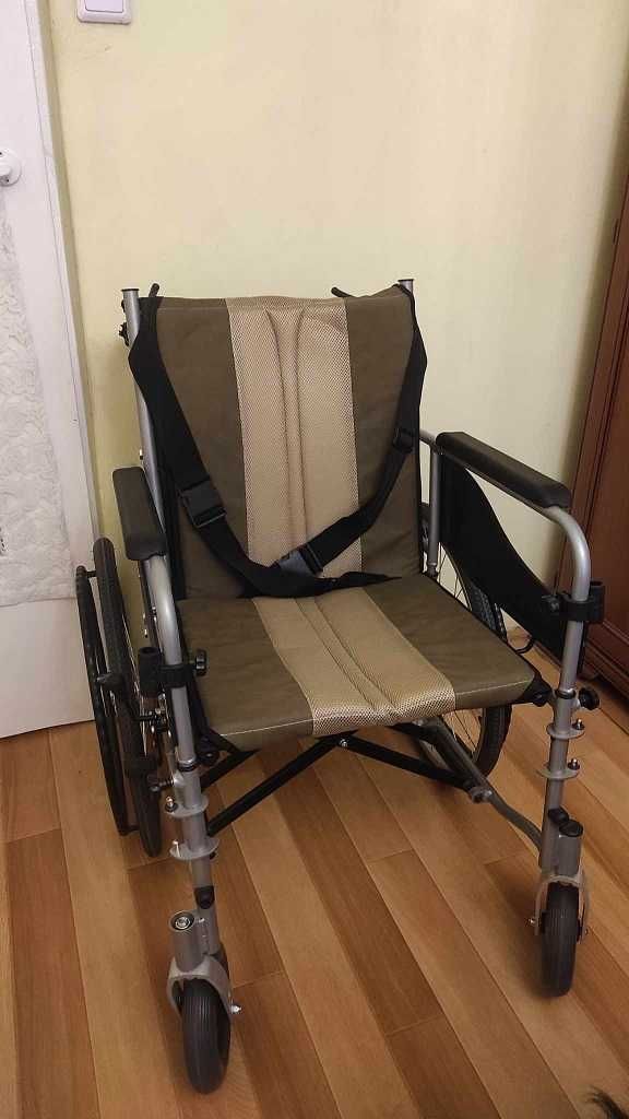 Wózek inwalidzki dla osoby dorosłej