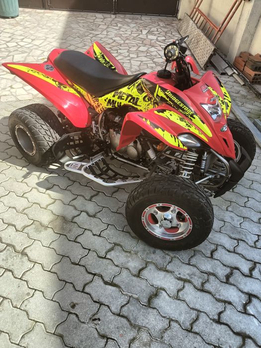 Vendo ao troco moto 4 400cc