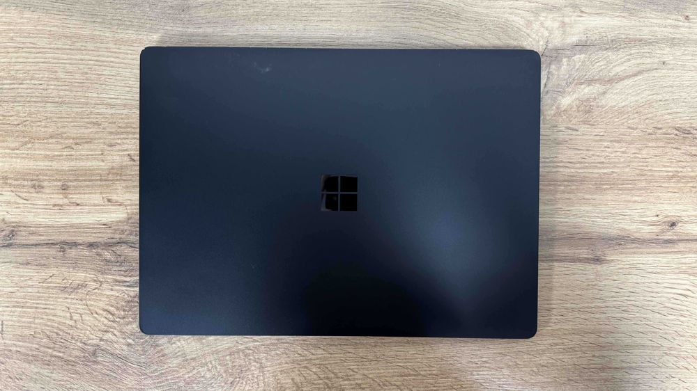Surface Laptop 4 – i7-1185G7, 16GB RAM, 512 GB SSD