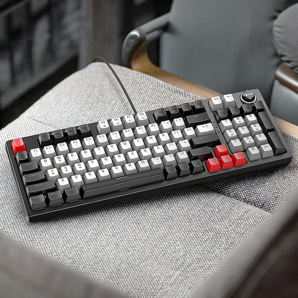 Клавіатура механічна на блакитних свічах 85% з RGB чорна УЦІНКА!
