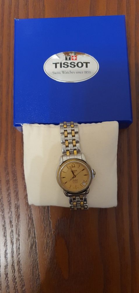 Продам швейцарские оригинальные часы Tissot