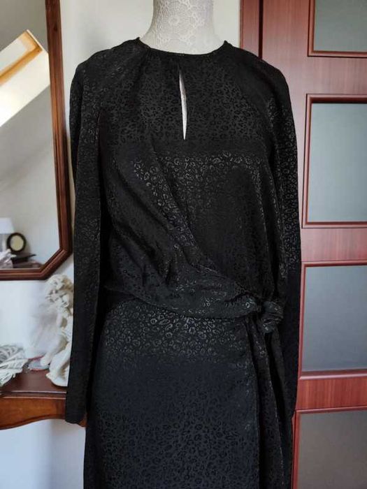 Sukienka jak satynowa czarna wiązana zwierzęcy wzór H&M 34 XS